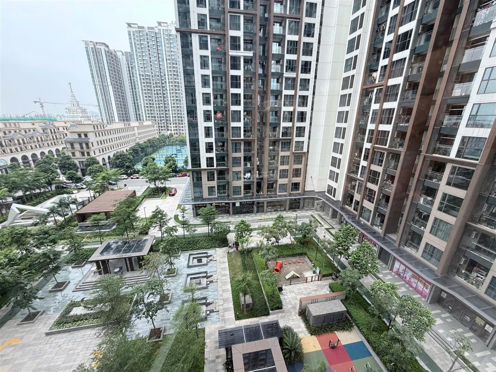 Chính chủ cho thuê căn 2 ngủ góc  2wc  view vinuni cực kì đẹp tại toà h2 (masteri waterfront)