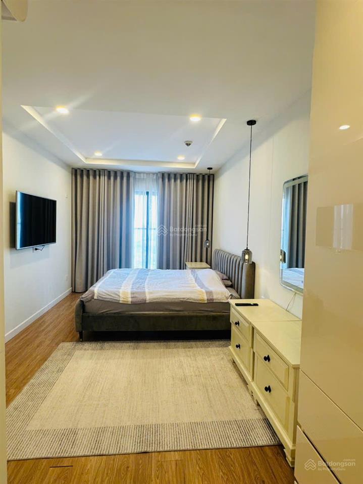 Không gian sống rộng rãi & bình yên tại kosmo tây hồ