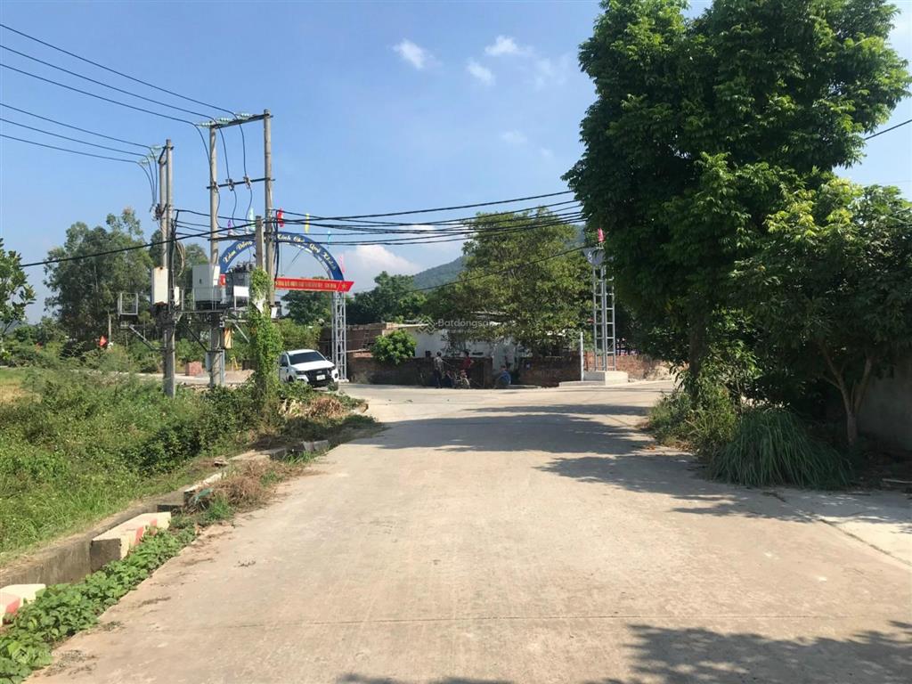 Chủ cần tiền hạ giá mạnh tay 55m2 đất sóc sơn giáp kcn nội bài đường 6m ô tô.