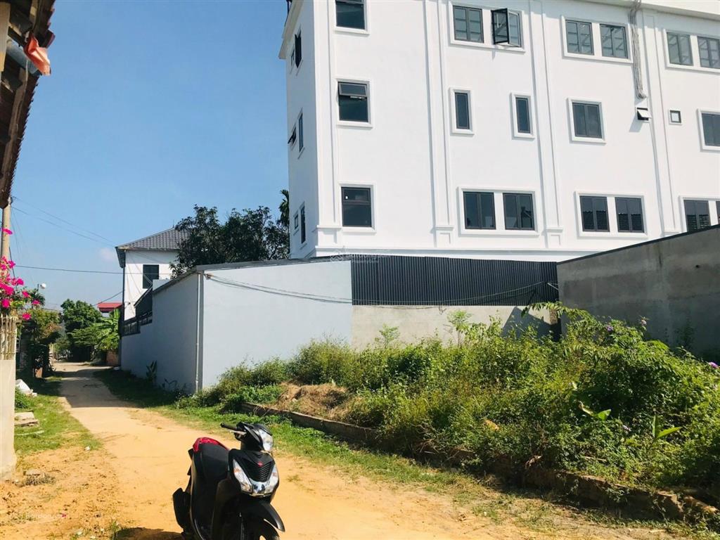 Chủ cần tiền hạ giá mạnh tay 55m2 đất sóc sơn giáp kcn nội bài đường 6m ô tô.