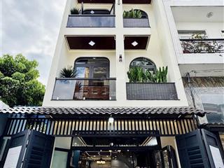 Nhà đẹp 60m2 chân cầu nhật tân. 60m2 full nội thất.thiết kế sang trọng.ô tô vào tận nơi