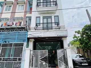 Nhà đẹp chính chủ tân cổ điển bìa làng vân nội. có thang máy,74m2 đường 7m.view dự án. ở được luôn