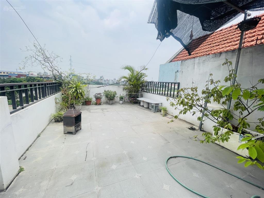 Nhà đẹp chính chủ tân cổ điển bìa làng vân nội. có thang máy,74m2 đường 7m.view dự án. ở được luôn
