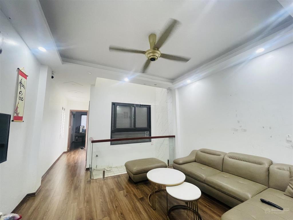 Nhà đẹp chính chủ tân cổ điển bìa làng vân nội. có thang máy,74m2 đường 7m.view dự án. ở được luôn
