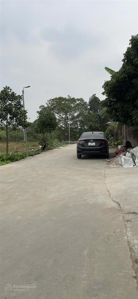 Bán gấp lô đất đẹp 52,7 bìa làng bắc thượng  nội bài đường 8m ô tô tránh sát kcn. chỉ nhỉnh 2 tỷ