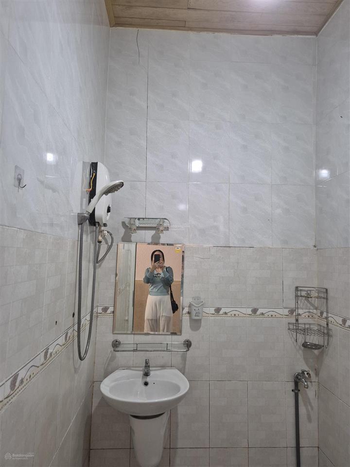 Cho thuê căn hộ 1pn tại phạm hồng thái, gần hồ xuân hương, đường xe hơi, nhiều tiện ích xung quanh