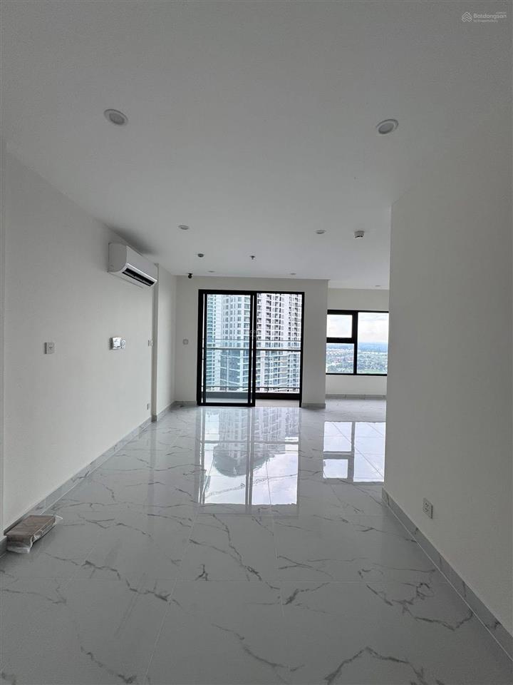 Căn 2pn + 2wc tầm view cực thoáng nhìn quảng trường và vincom mua trực tiếp cdt thanh toán tiến độ