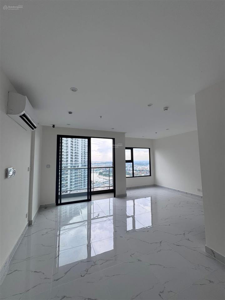 Căn 2pn + 2wc tầm view cực thoáng nhìn quảng trường và vincom mua trực tiếp cdt thanh toán tiến độ