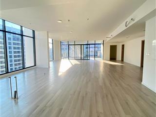 Sẵn sổ! penthouse masterise  dt 370m2 5pn|5wc bán 28 tỷ (btp) sân vườn siêu lớn (40m2)