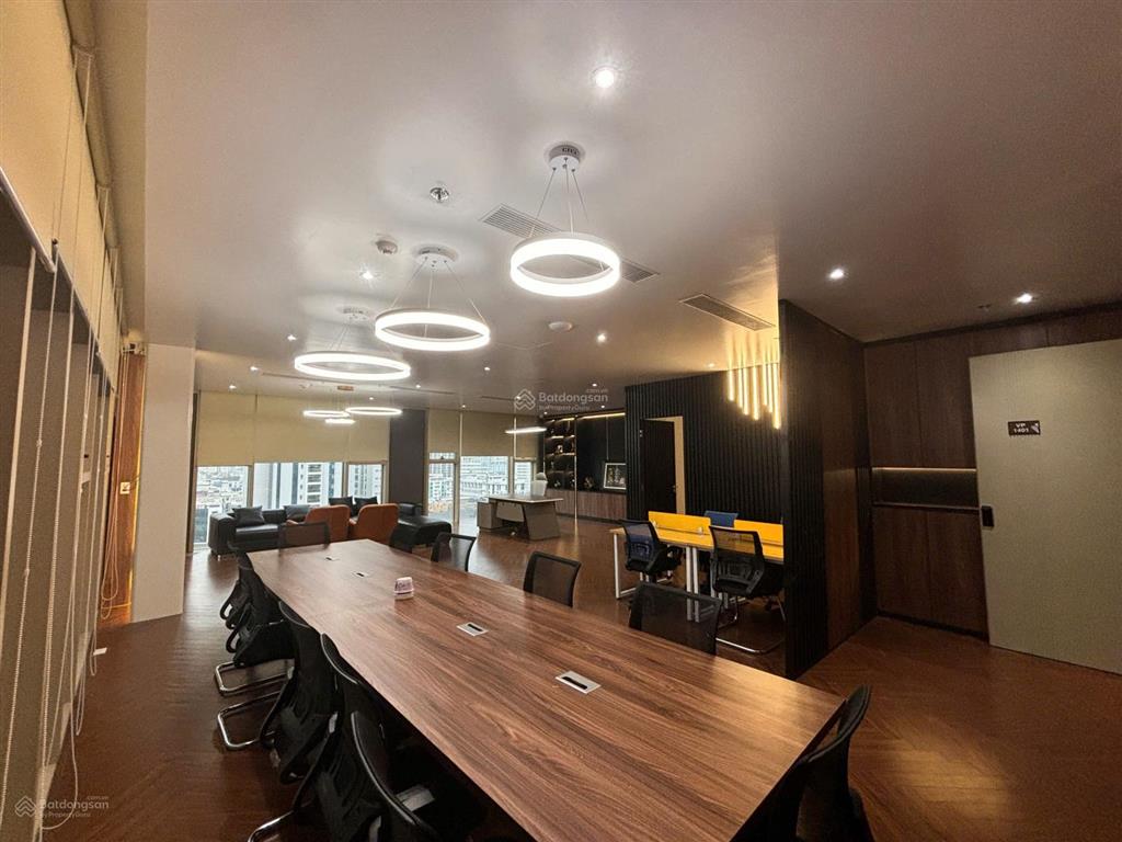 Cho thuê văn phòng tại tòa nhà epic tower  19 duy tân, cầu giấy, dt 750m2 có cắt lẻ