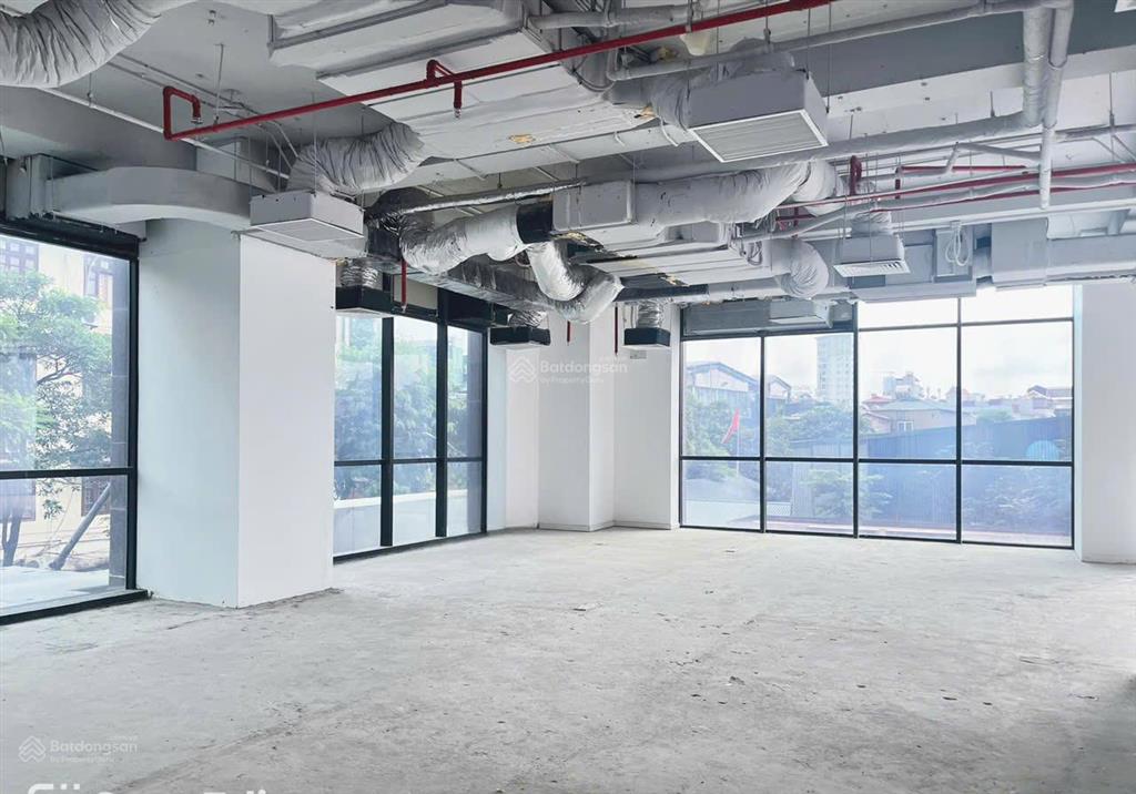 Cho thuê văn phòng dt 1000m2 có cắt lẻ diện tích tại tòa goldseason 47 nguyễn tuân
