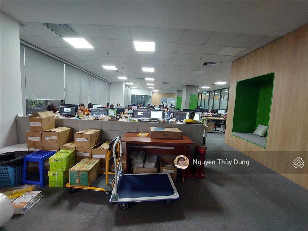 Cho thuê sàn văn phòng tại tòa nhà golden palace 54 lê văn lương, diện tích 600m2 có cắt lẻ