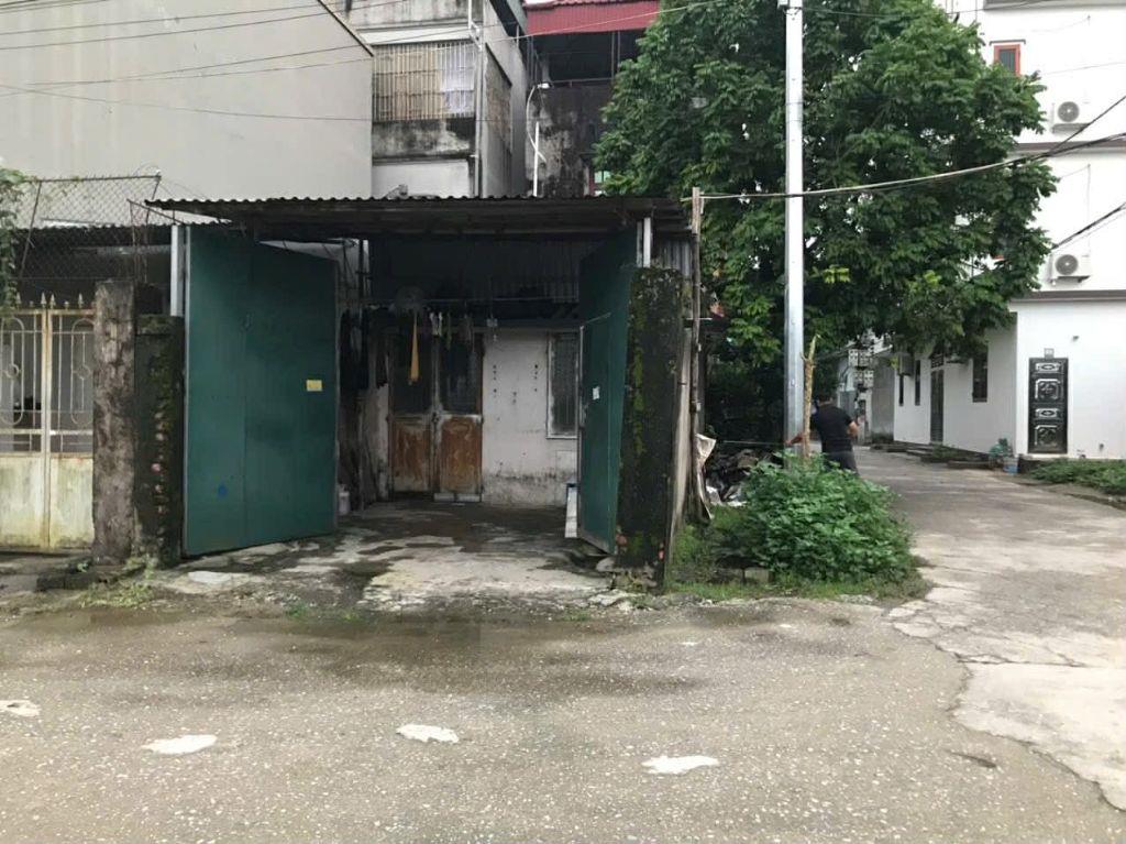 Bán nhanh BĐS dòng tiền lô góc trung tâm Trâu Quỳ/Gia Lâm 60m2 vuông vắn đường nhựa 6m thông