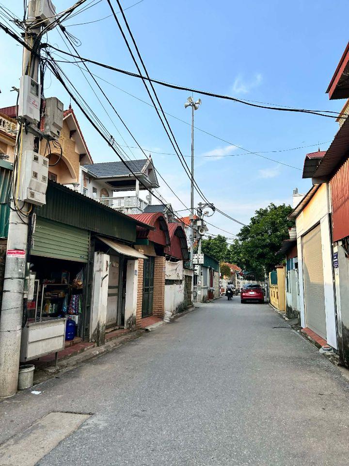 Bán nhanh BĐS dòng tiền lô góc trung tâm Trâu Quỳ/Gia Lâm 60m2 vuông vắn đường nhựa 6m thông