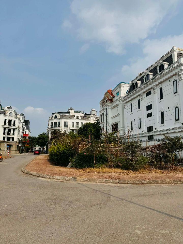 Bán đất biệt thự khu đấu giá 31ha,Trâu Quỳ,Gia Lâm 248m2 đường 15m view Vườn hoa,dòng tiền