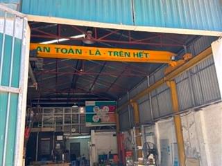 Cho thuê Kho, Xưởng, MBKD tại Cự Khối, Long Biên 200m2 mtien 8m đường 17m vỉa hè