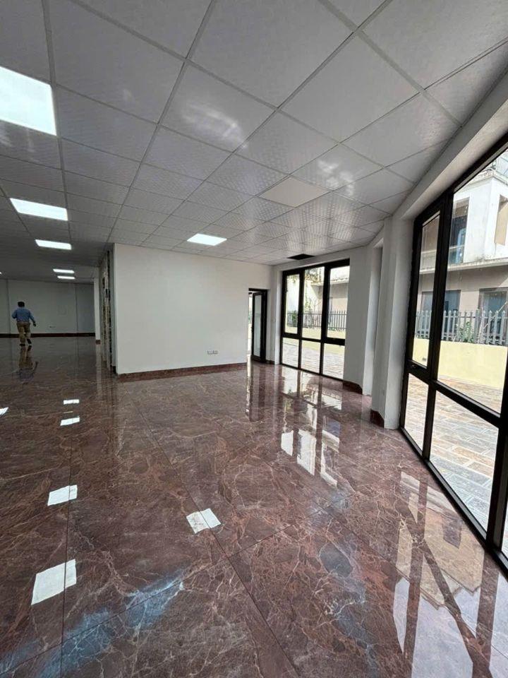 Cho thuê biệt thự 335m2 lô góc Lan Viên,KĐT Đặng Xá thang máy thông sàn mtien 18m