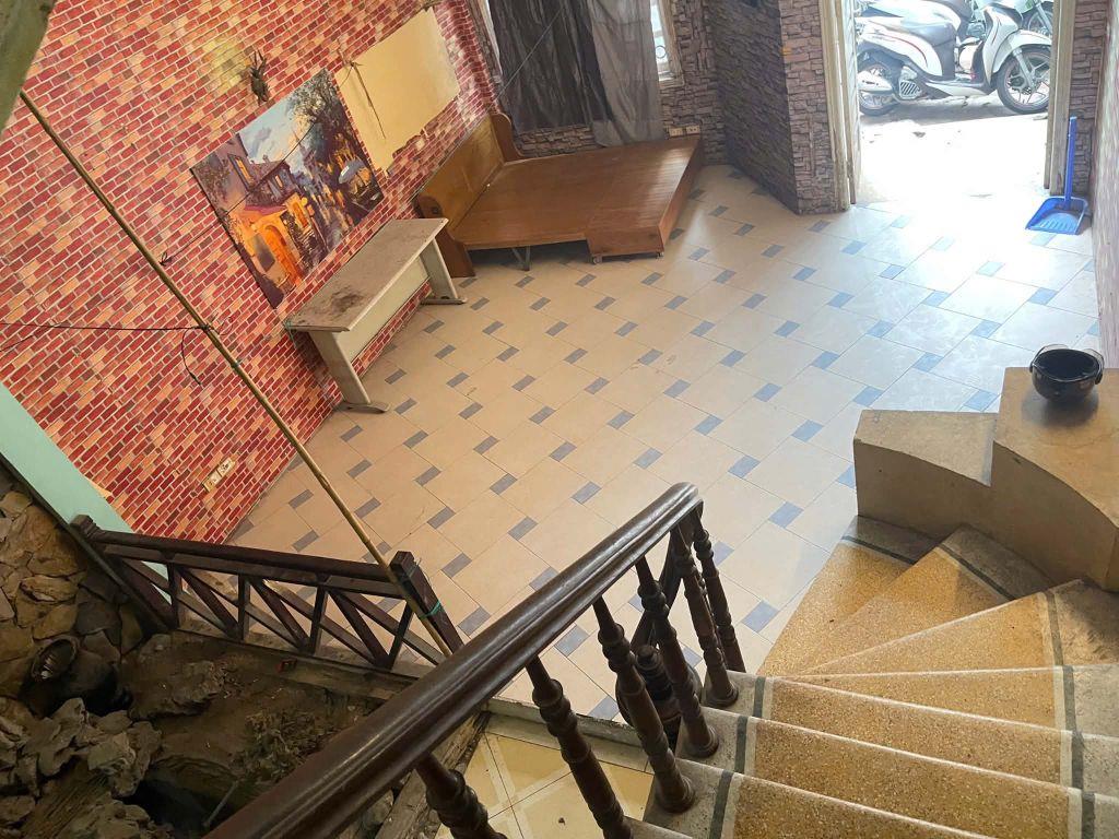 Cho thuê nhà nguyên căn trung(ngắn) hạn 100m2 3 tầng Cửu Việt,Trâu Quỳ,Gia Lâm ở ngay