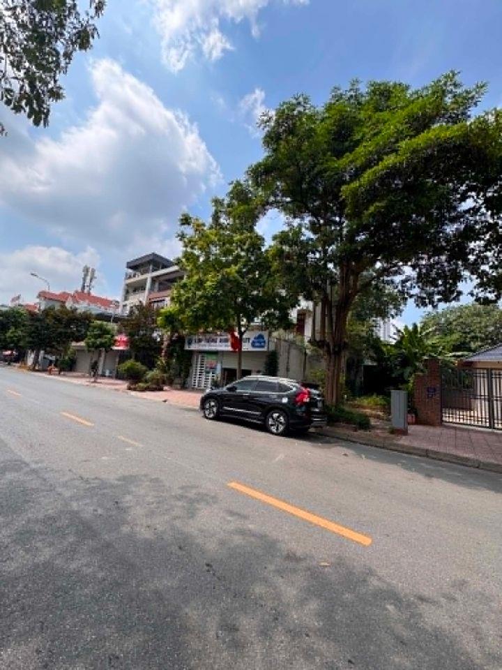Cho thuê đất,MBKD khu 31ha Trâu Quỳ,Gia Lâm 240m2 mtien 12m đường 13m vỉa hè phân lô