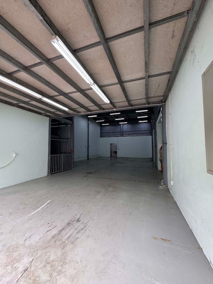 Cho thuê kho, xưởng MBKD 800m2 Đa Tốn, Gia Lâm có điện 3 pha đường xe tải 7 tấn
