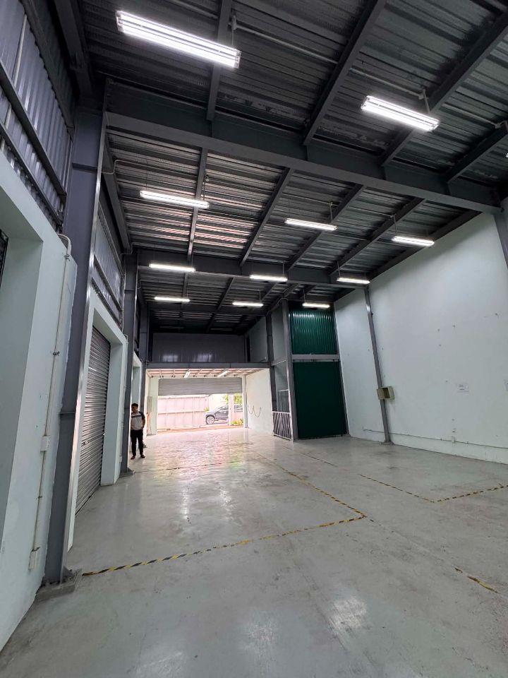 Cho thuê kho, xưởng MBKD 800m2 Đa Tốn, Gia Lâm có điện 3 pha đường xe tải 7 tấn