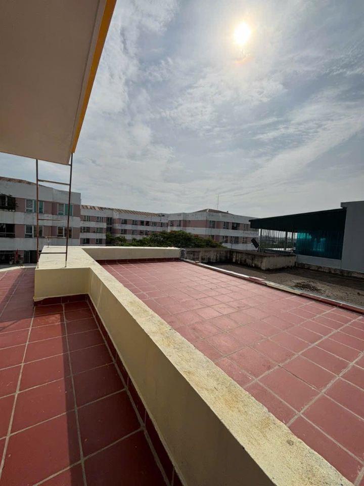 Cho thuê nhà 6 tầng 180m2 3 mặt tiền phố Lý Thánh Tông, Trâu Quỳ, Gia Lâm vỉa hè 7.5m