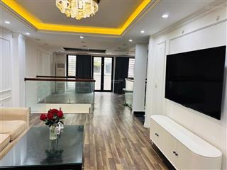 Bán nhà nguyên căn ở ngay vừa ở vừa kinh doanh 90m2 5 tầng đường 11m trâu quỳ, gia lâm