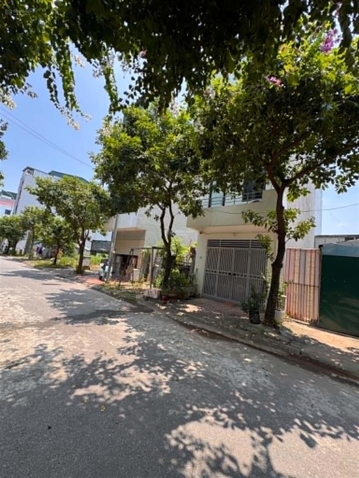 Bán đất trung tâm trâu quỳ, 100m2 mặt phố cửu việt 1 mặt tiền 5m đường 11m vỉa hè