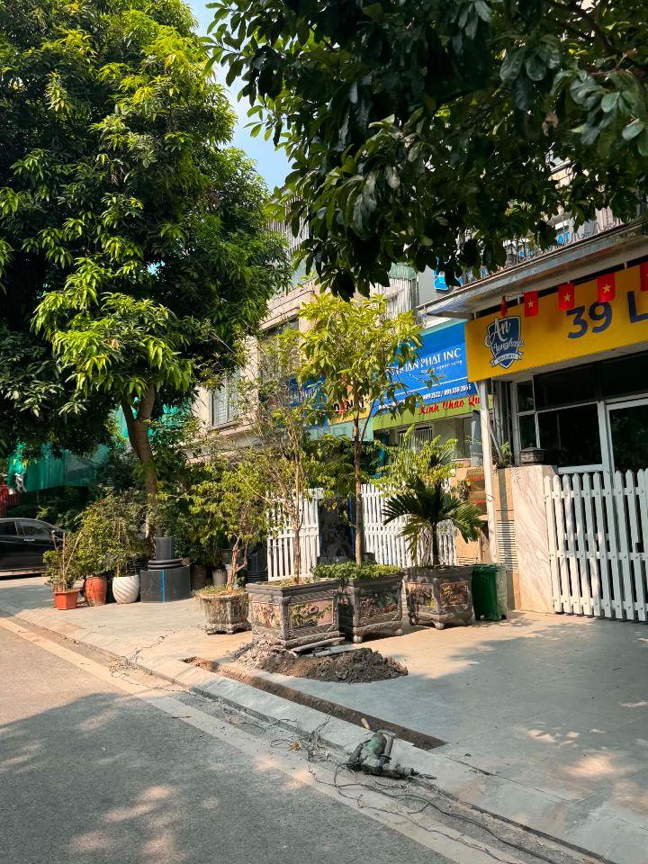 Bán gấp: Cặp liền kề 2 mặt tiền khu đô thị Đặng Xá,Gia Lâm 264m2 hoàn thiện thang máy