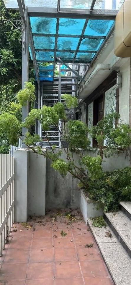Cho thuê mặt bằng tầng 1 liền kề kđt đặng xá, gia lâm 100m2 mặt tiền 6m