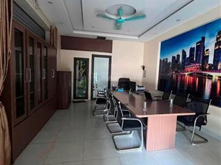 Cho thuê căn hộ dịch vụ, tầng 1 mặt phố nguyễn mậu tài, trâu quỳ, gia lâm lô góc 60m2
