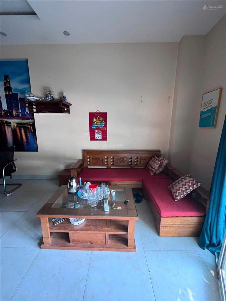 Cho thuê căn hộ dịch vụ, tầng 1 mặt phố nguyễn mậu tài, trâu quỳ, gia lâm lô góc 60m2