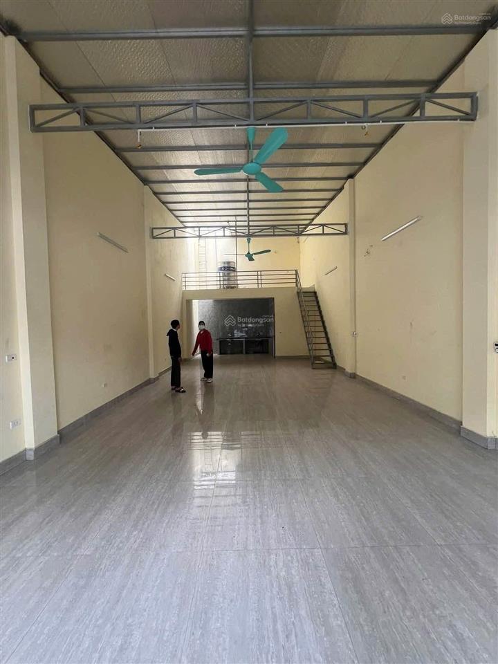 Cho thuê căn hộ dịch vụ mặt phố nguyễn mậu tài, trâu quỳ 70m2 có gác xép đường 22m vỉa hè