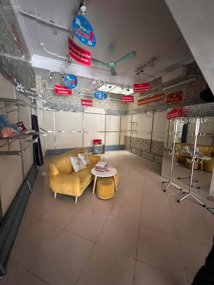 Cho thuê căn hộ dịch vụ, 70m2 4t mặt phố ngô xuân quảng, trâu quỳ mặt tiền 5m sát hv nông nghiệp