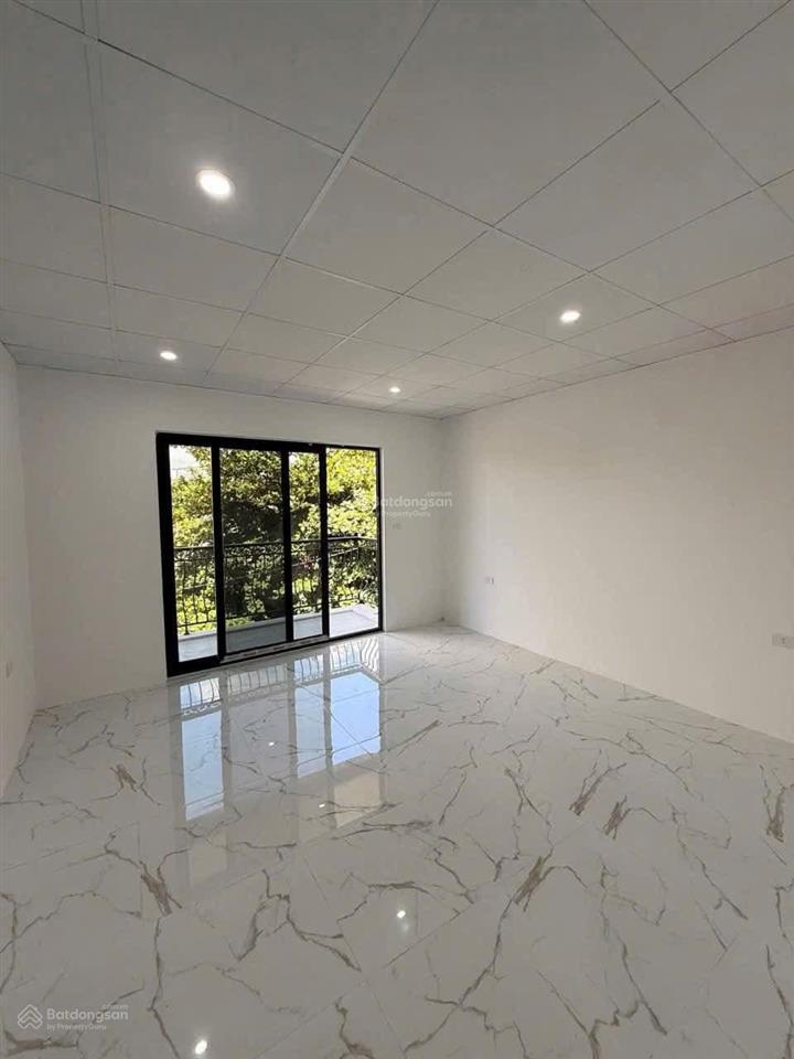 Cho thuê căn hộ dịch vụ, mbkd mặt phố ngô xuân quảng 45m2 (sd 120m2) trâu quỳ 3pn 2vs