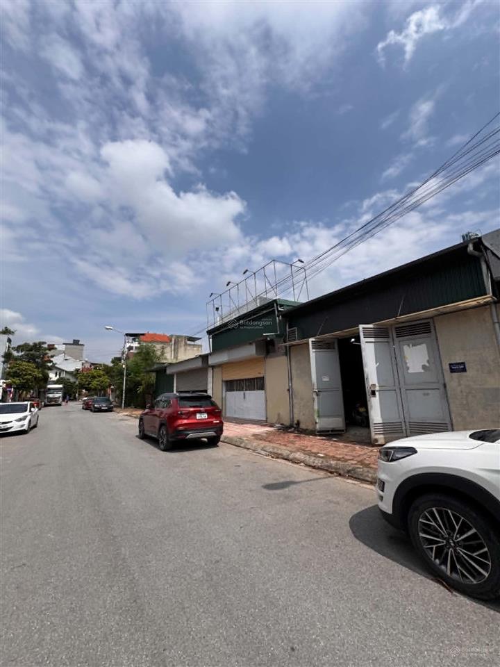 Bán đất đấu giá 31ha trung tâm trâu quỳ, gia lâm 102m2 đường 15m view sân chơi, thoáng