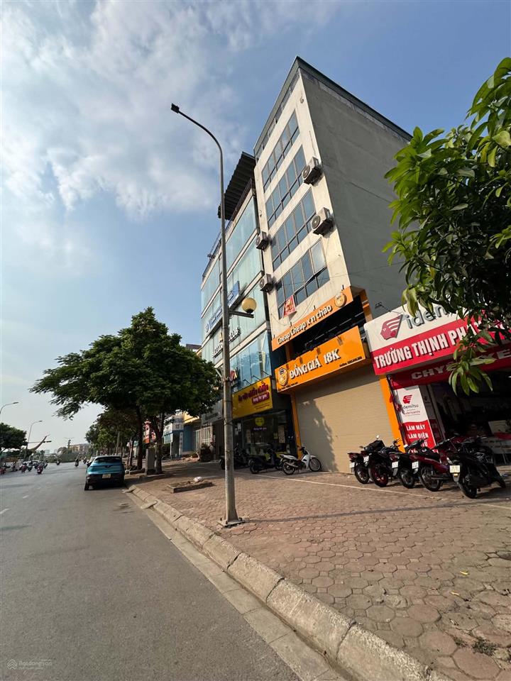 Cho thuê căn hộ dịch vụ phố thành trung, trâu quỳ, gia lâm 60m2, 5 tầng, thang máy, nhà mới 99%