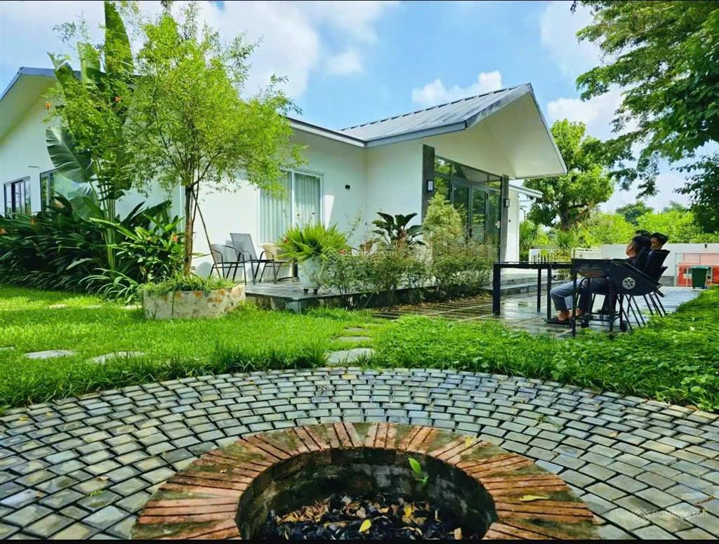 Cần nhượng lại căn villa nghỉ dưỡng siêu vip lương sơn, hòa bình
