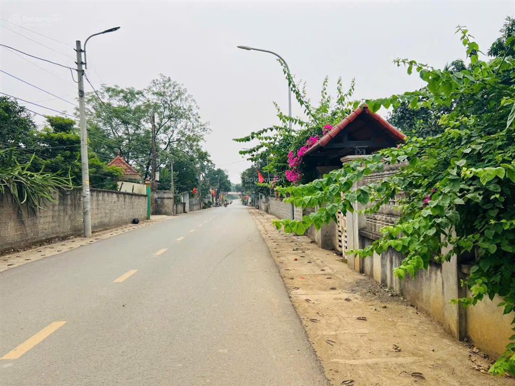 Sẵn xách vally về ở, lô đất bám đường apphan siêu đẹp tại tt lương sơn  hòa bình