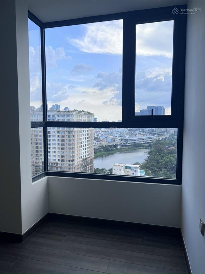 Park view trống căn 2pn 2wc nhà ntcb 16tr view lm81   0901 422 ***