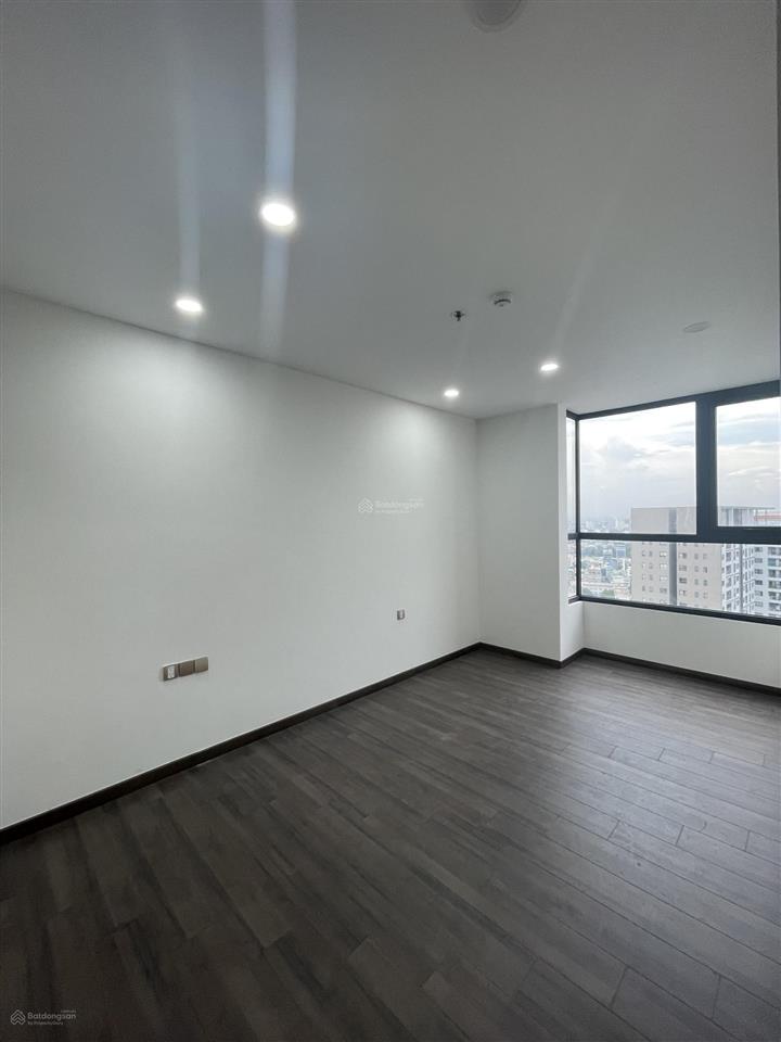 Park view trống căn 2pn 2wc nhà ntcb 16tr view lm81   0901 422 ***