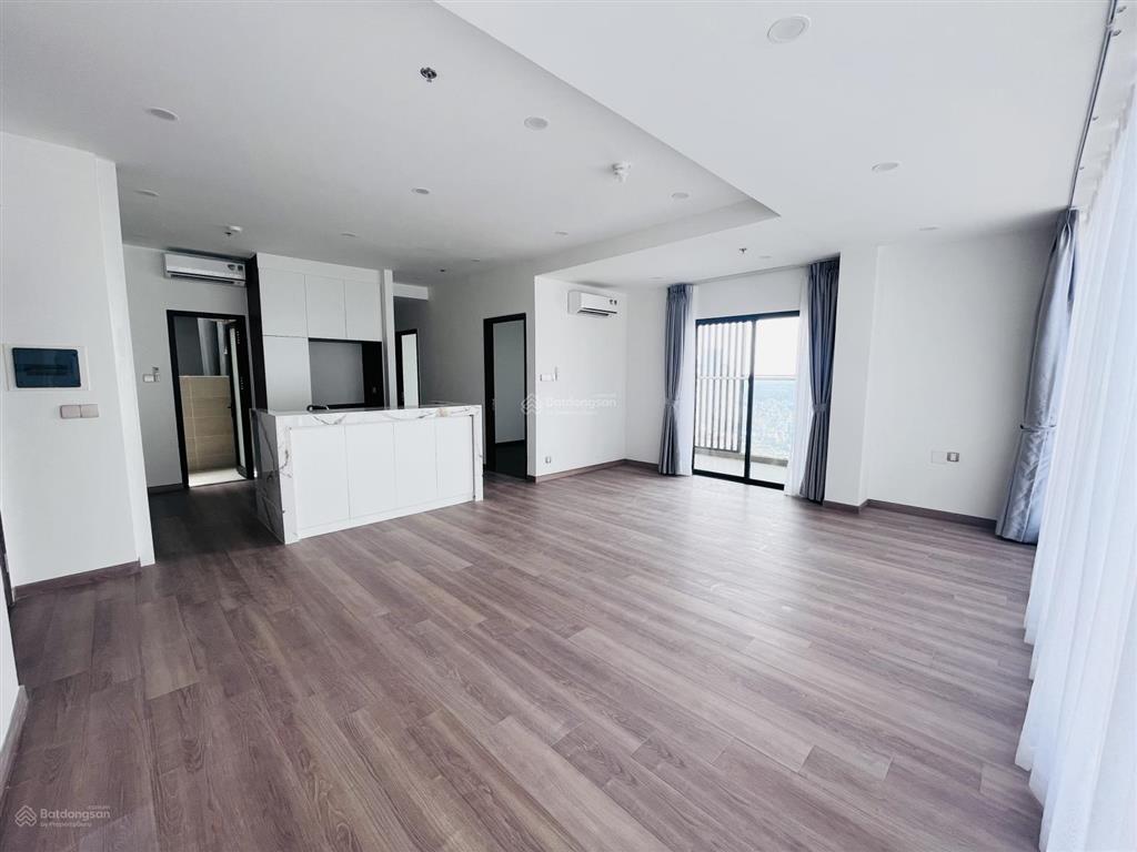 Cho thuê penthouse park view điện biên phủ   0901 422 ***