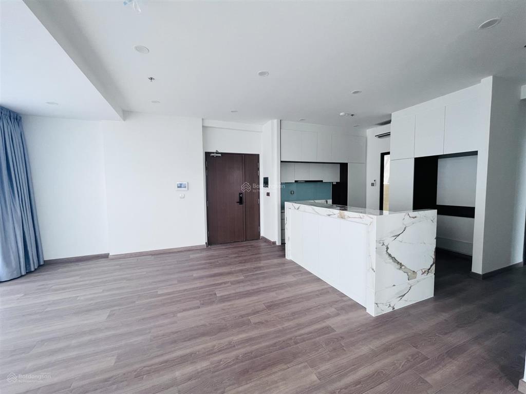 Cho thuê penthouse park view điện biên phủ   0901 422 ***