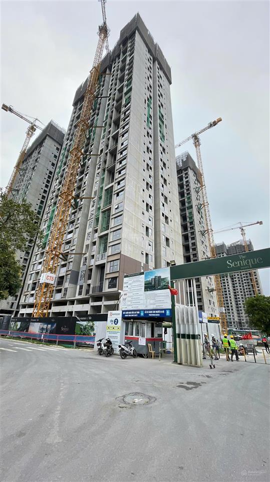 Chính chủ bán căn 2 pn 53m2 the senique tòa premium hướng đông nam tầng cao view hồ ngọc trai