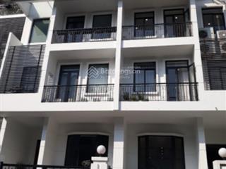 Cho thuê nhà 31a liền kề hdi gần tú mỡ. dt 130m2 x 5t + hầm. mt 6,5m. tk sàn thông, thang máy