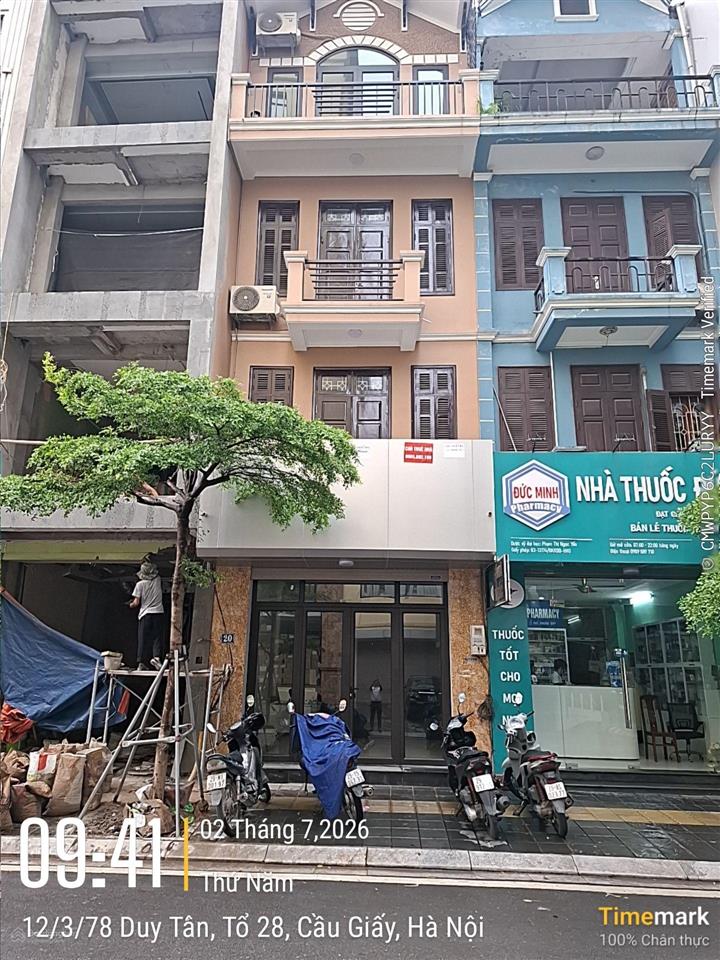 Cho thuê nhà số 20 ngõ 78 duy tân. dt 60m2 x 4t. mt 4,5m. nhà đã sơn sửa đẹp