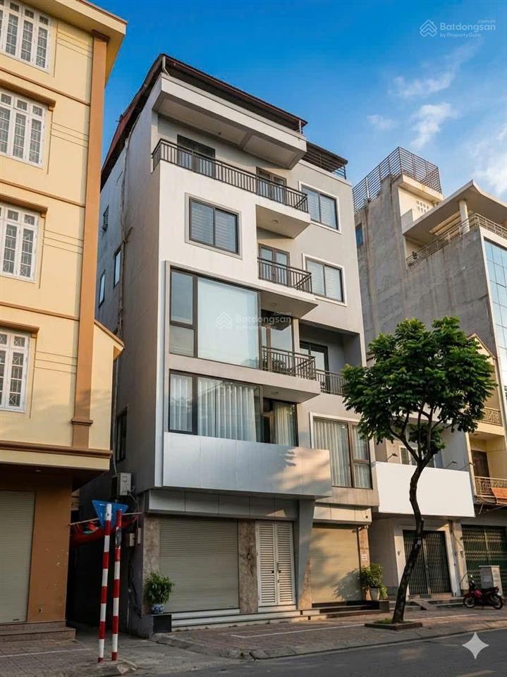 Cho thuê nhà số 15 ngõ 219 trung kính. dt 110m2 x 6t. mt 6m. đường ô tô tránh nhau.