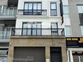 Cho thuê nhà liền kề 40  a10 nam trung yên dt 80m2 x 5t mt 6m, có thang máy