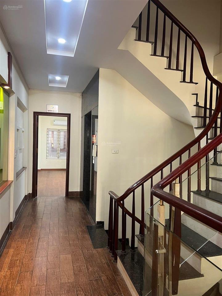 Cho thuê nhà nội thất đẹp nhà 6 tầng ngõ 30 nguyễn thị định  cầu giấy | mặt tiền 5m, có thang máy