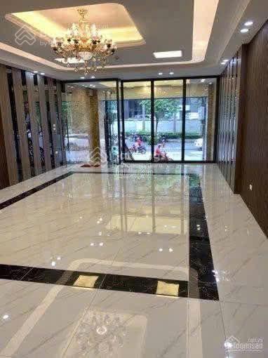 Cho thuê nhà có pccc số 40 ngõ 35 trần kim xuyến. dt 90m2 x 6t. thông sàn, thang máy